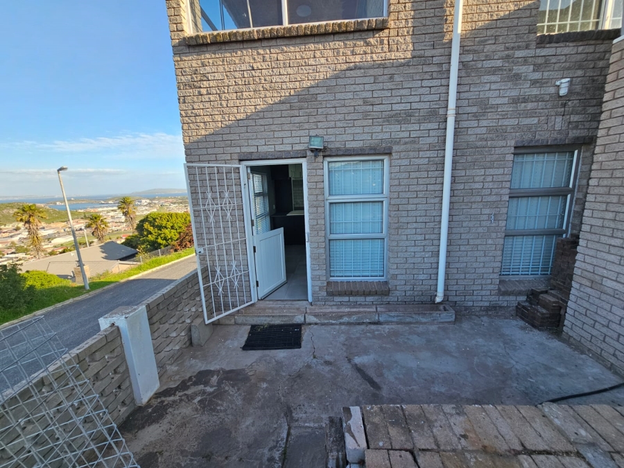 To Let 5 Bedroom Property for Rent in Saldanha Heights Western Cape